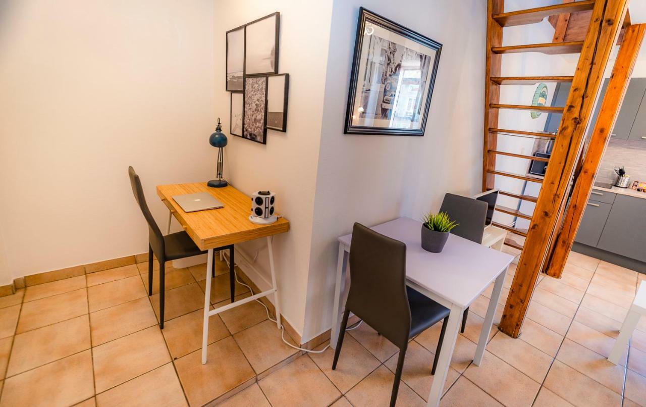 Duplex Dans Centre Ville Troyes Exteriör bild